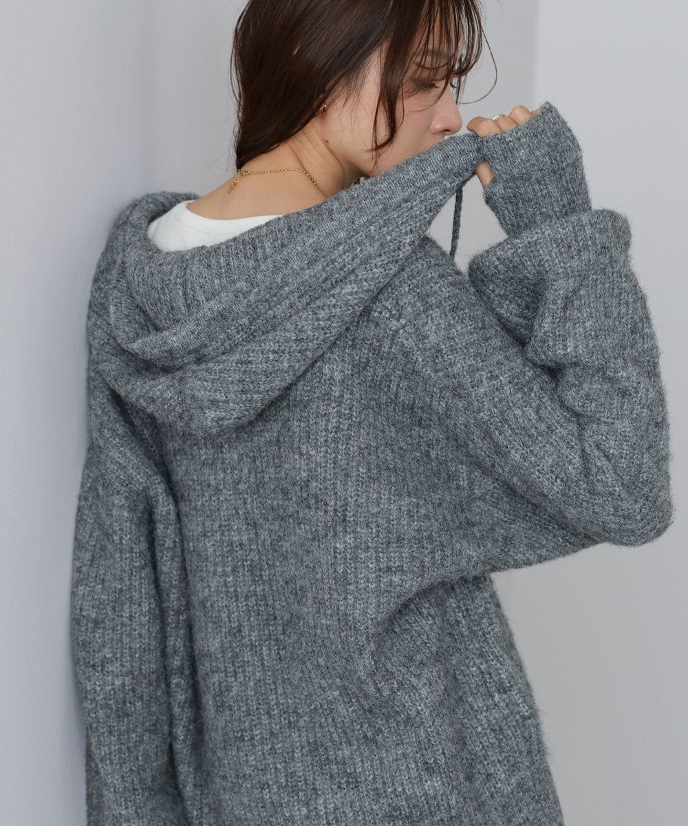 フーディーニットトップス