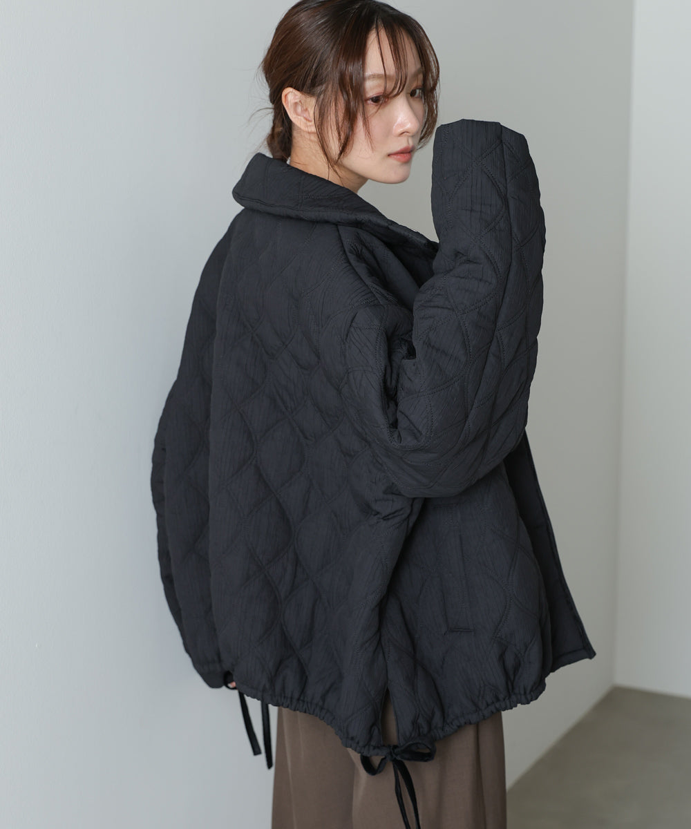 ウェーブキルティング中綿ミドルコート