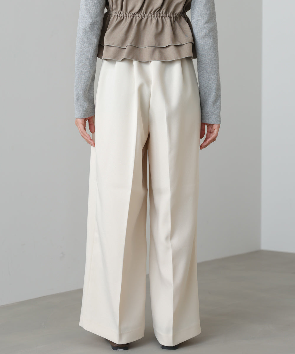 ツータックワイドパンツ