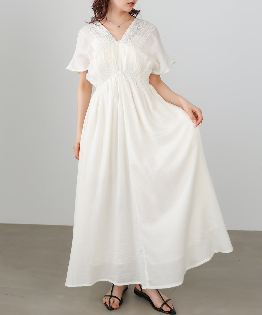 【選べるサイズ展開】テープ刺繍ピンタックレースワンピース