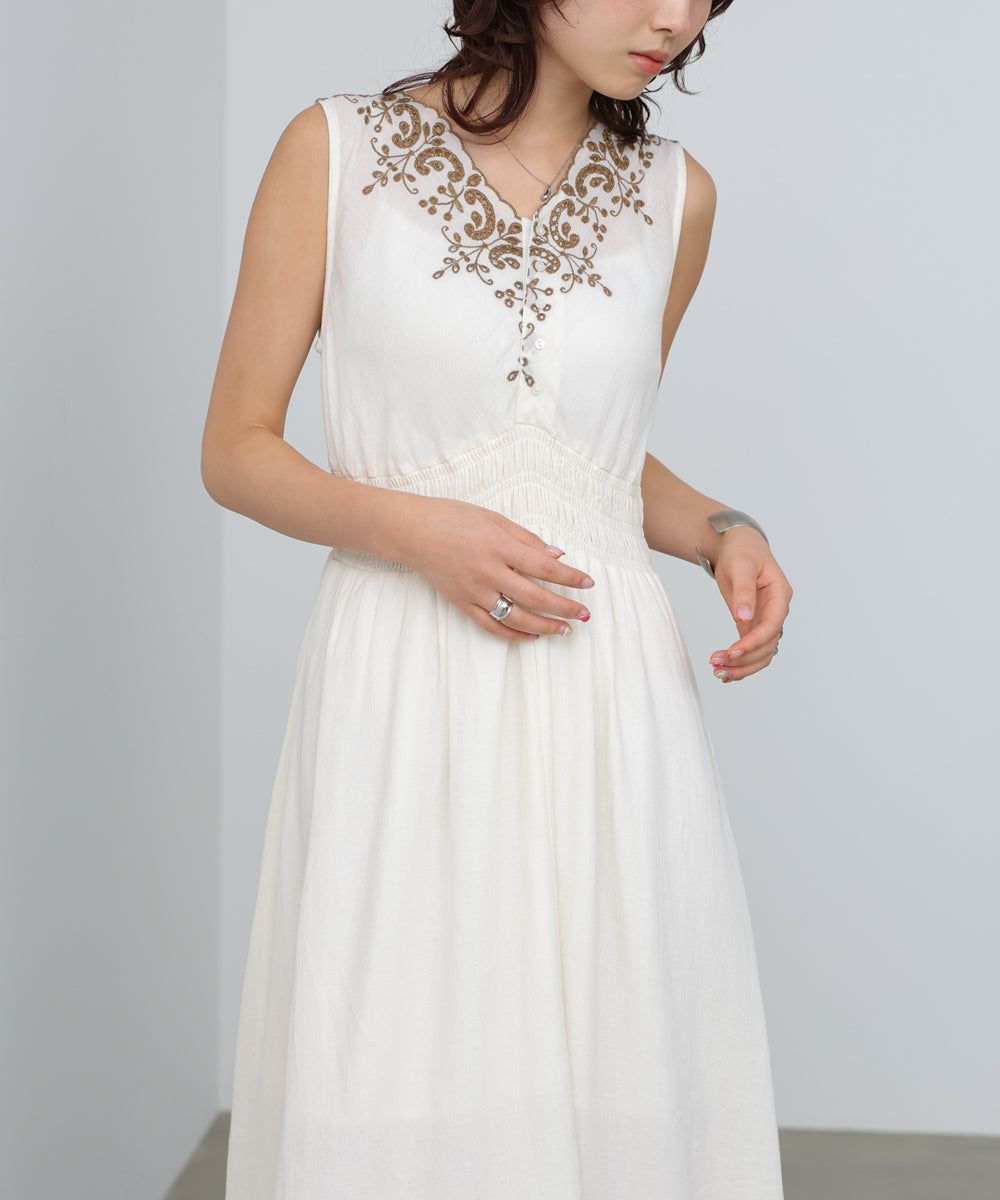 【選べるサイズ展開】スカラップ刺繍ウエストギャザーワンピース