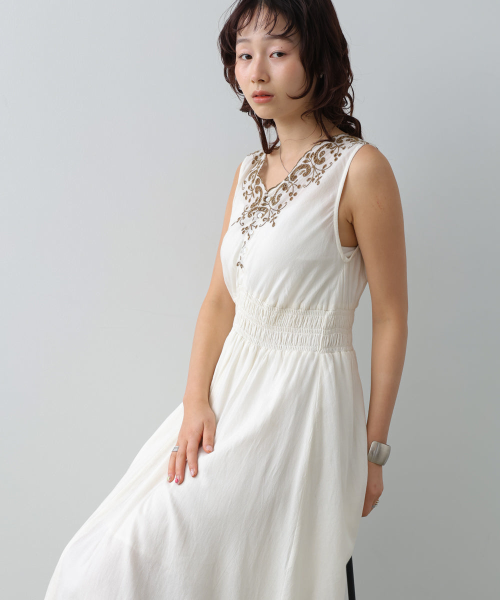 【選べるサイズ展開】スカラップ刺繍ウエストギャザーワンピース