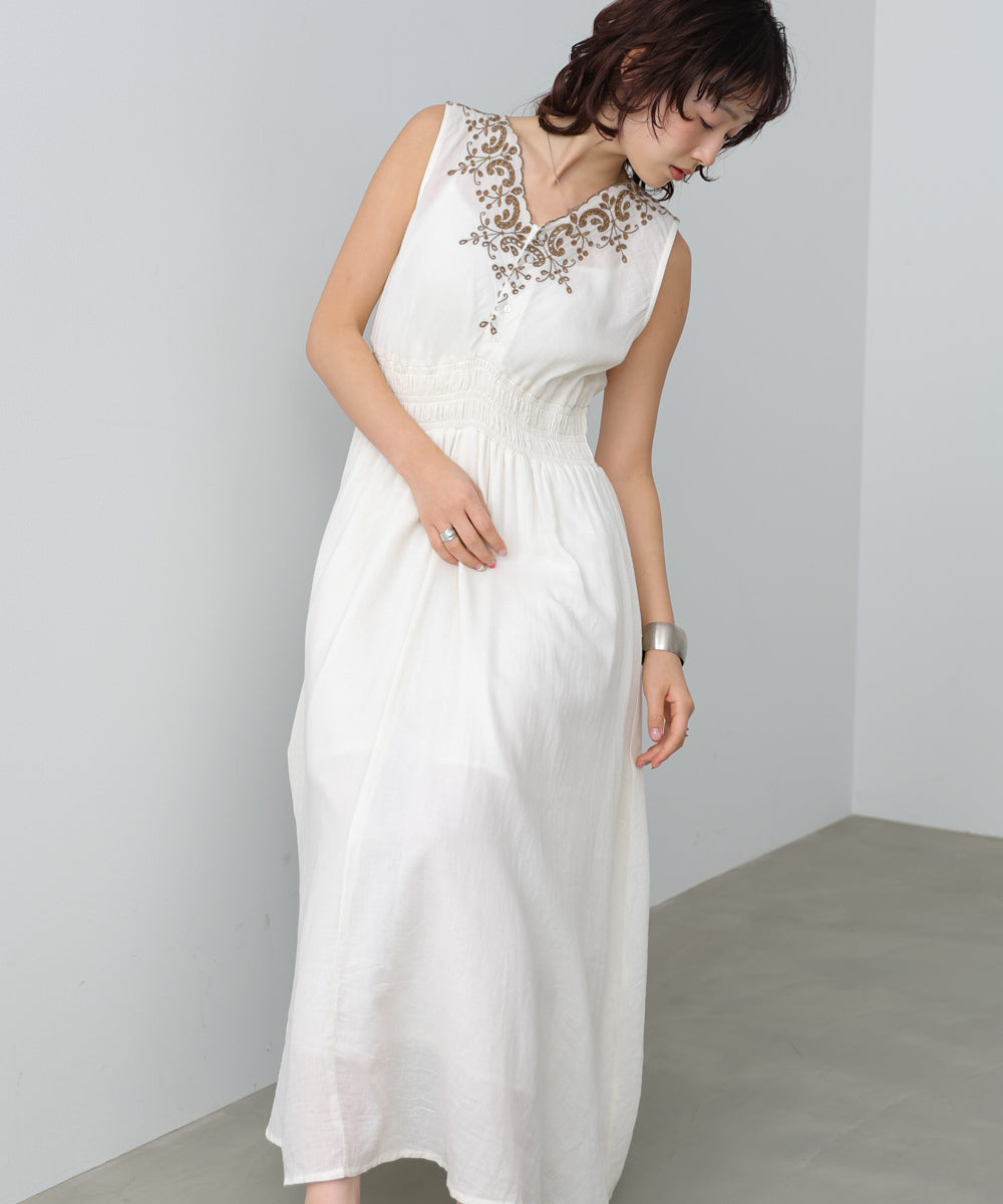 【選べるサイズ展開】スカラップ刺繍ウエストギャザーワンピース