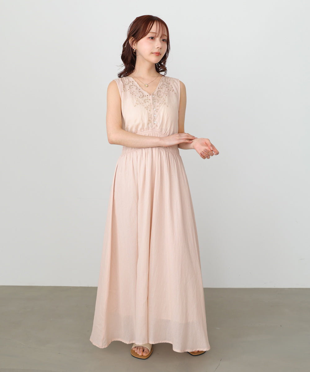 【選べるサイズ展開】スカラップ刺繍ウエストギャザーワンピース