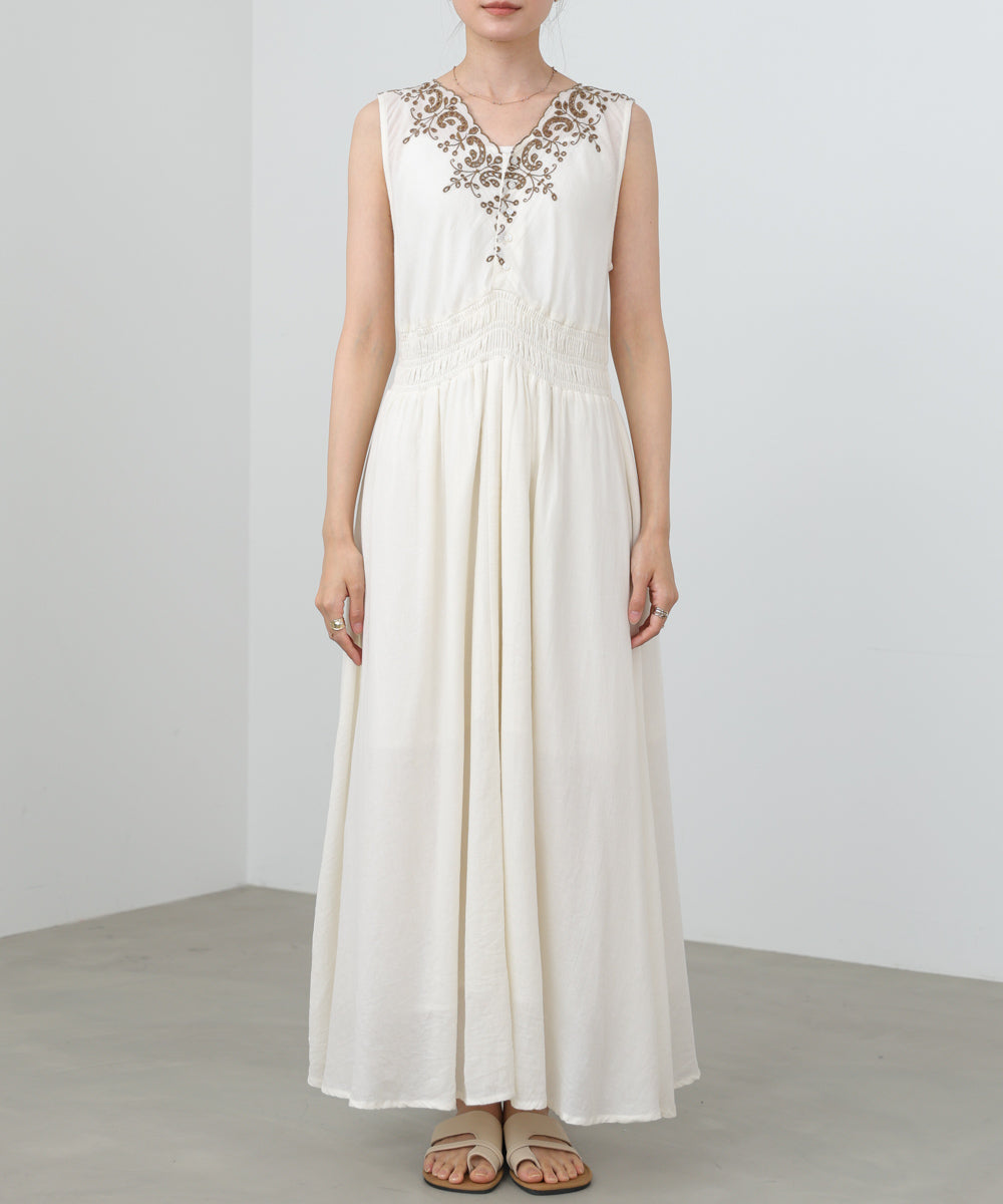 【選べるサイズ展開】スカラップ刺繍ウエストギャザーワンピース