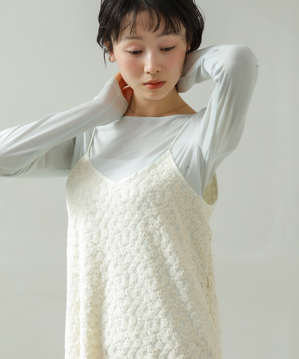 刺繍フラワーキャミワンピース