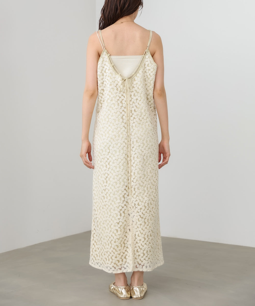 刺繍フラワーキャミワンピース