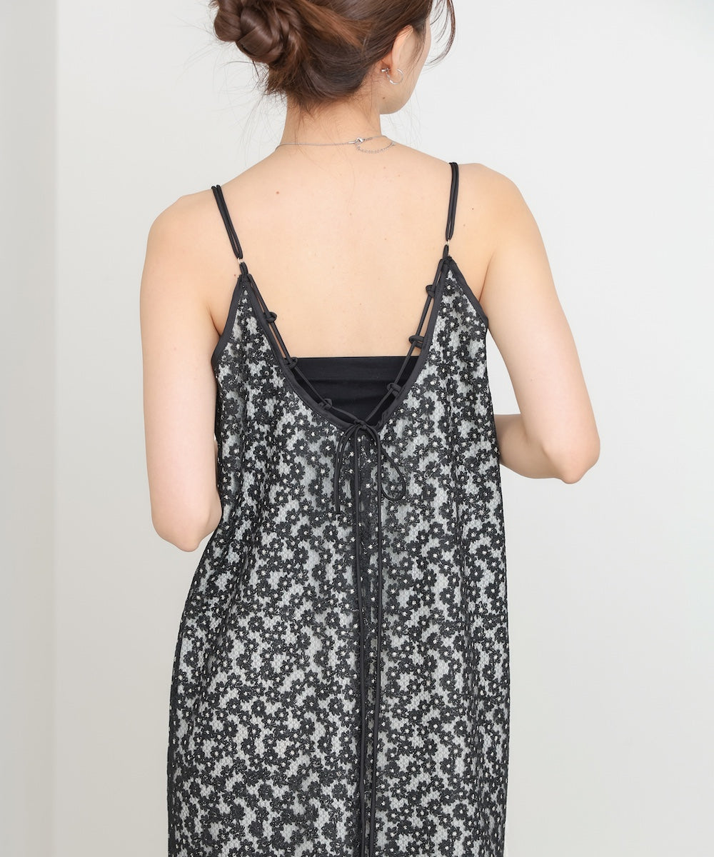 刺繍フラワーキャミワンピース