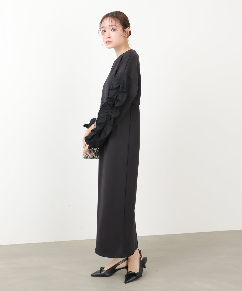 フリルスリーブポンチワンピース