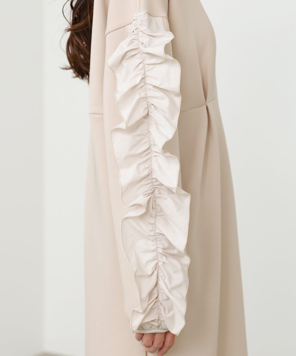 フリルスリーブポンチワンピース