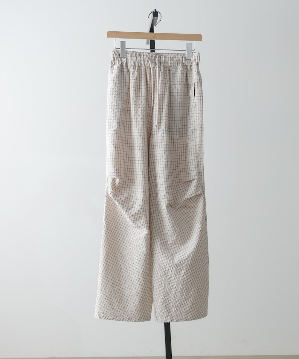ウエスト巻きサイドタックパンツ