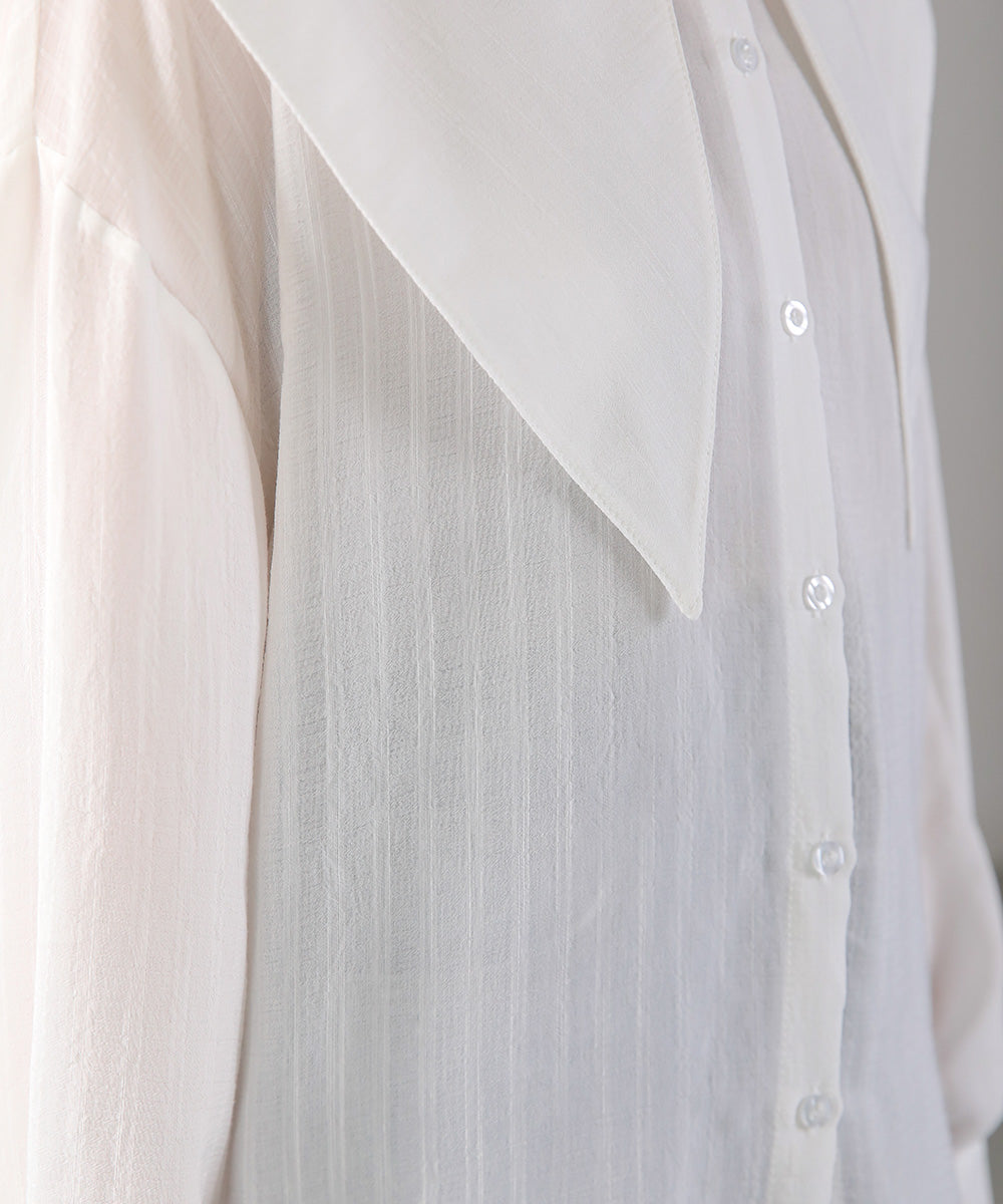 BIG SAILOR COLLAR BLOUSE
