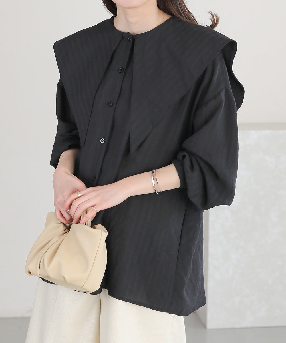 BIG SAILOR COLLAR BLOUSE