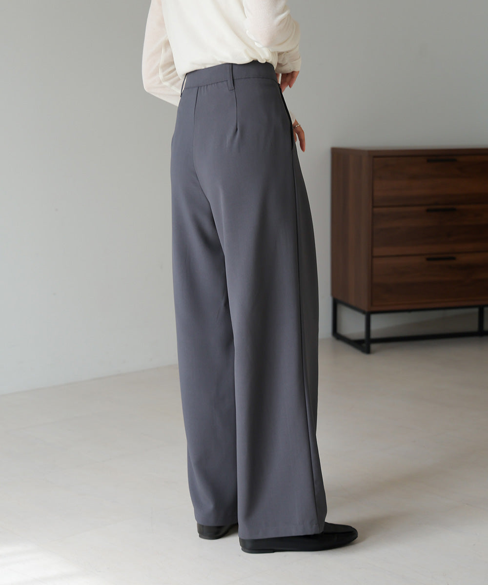 2 TUCK CENTER PRESS STRAIGHT PANTS