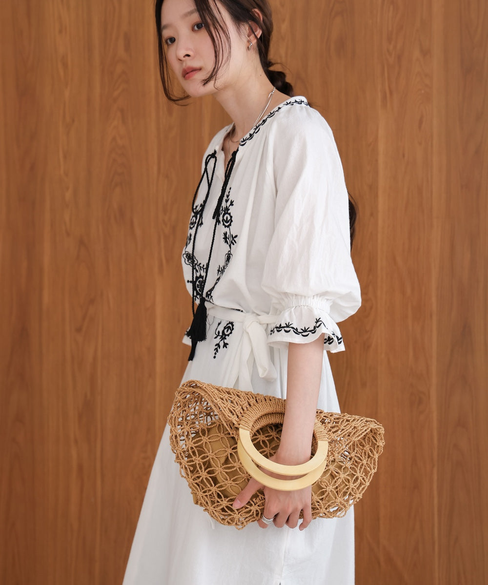 paper bag with pouch