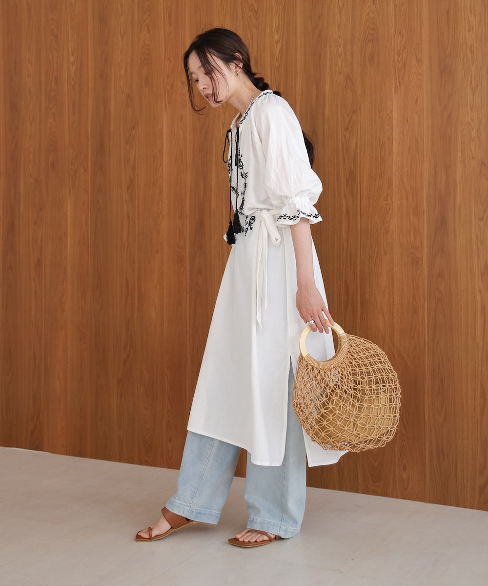 paper bag with pouch