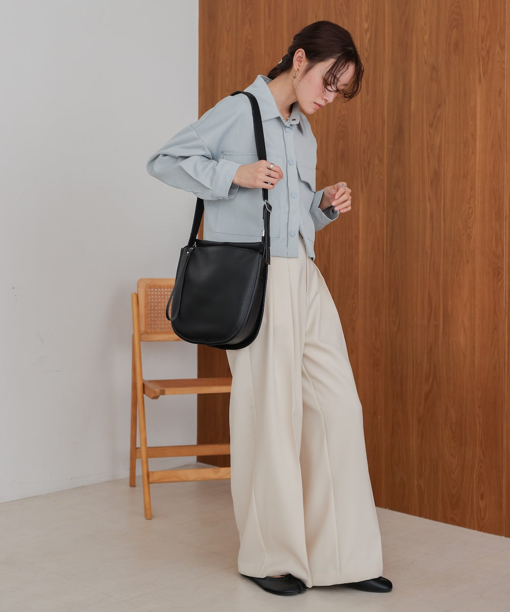 サイドベルトデザインショルダーバッグ
