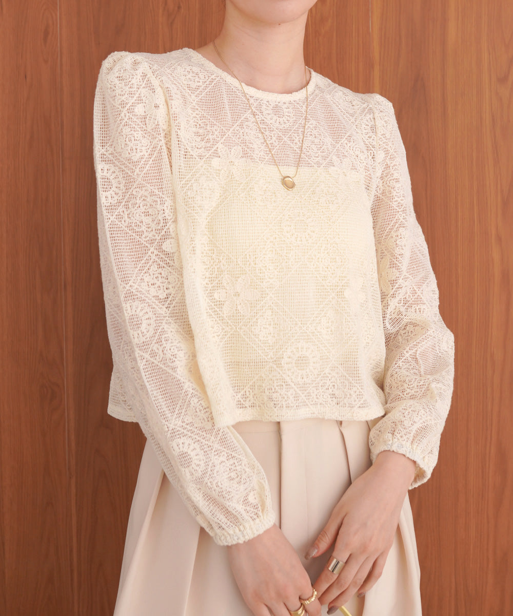 花柄レースブラウス