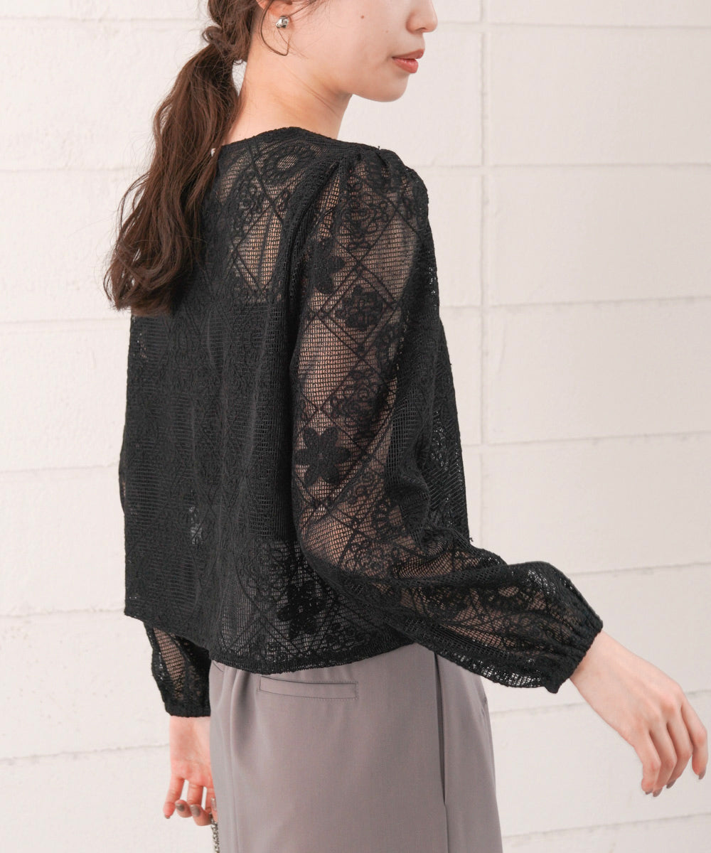 花柄レースブラウス