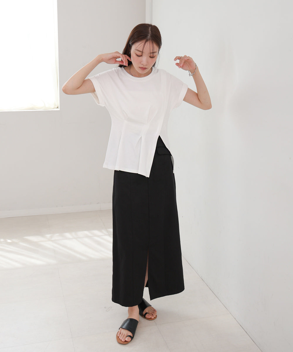 フロントタックデザイン スリットトップス