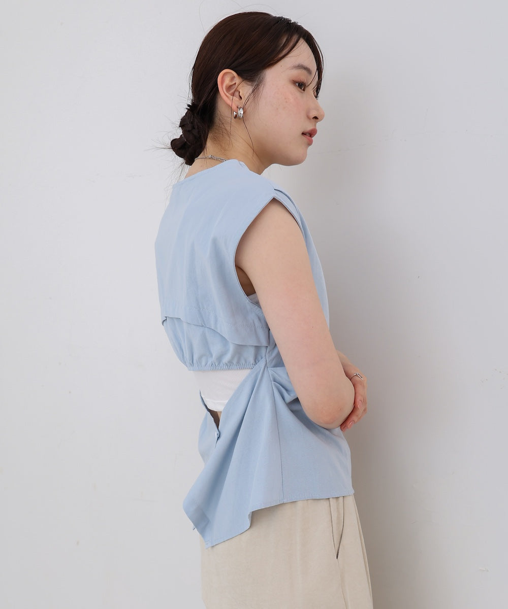 バックデザインノースリーブブラウス