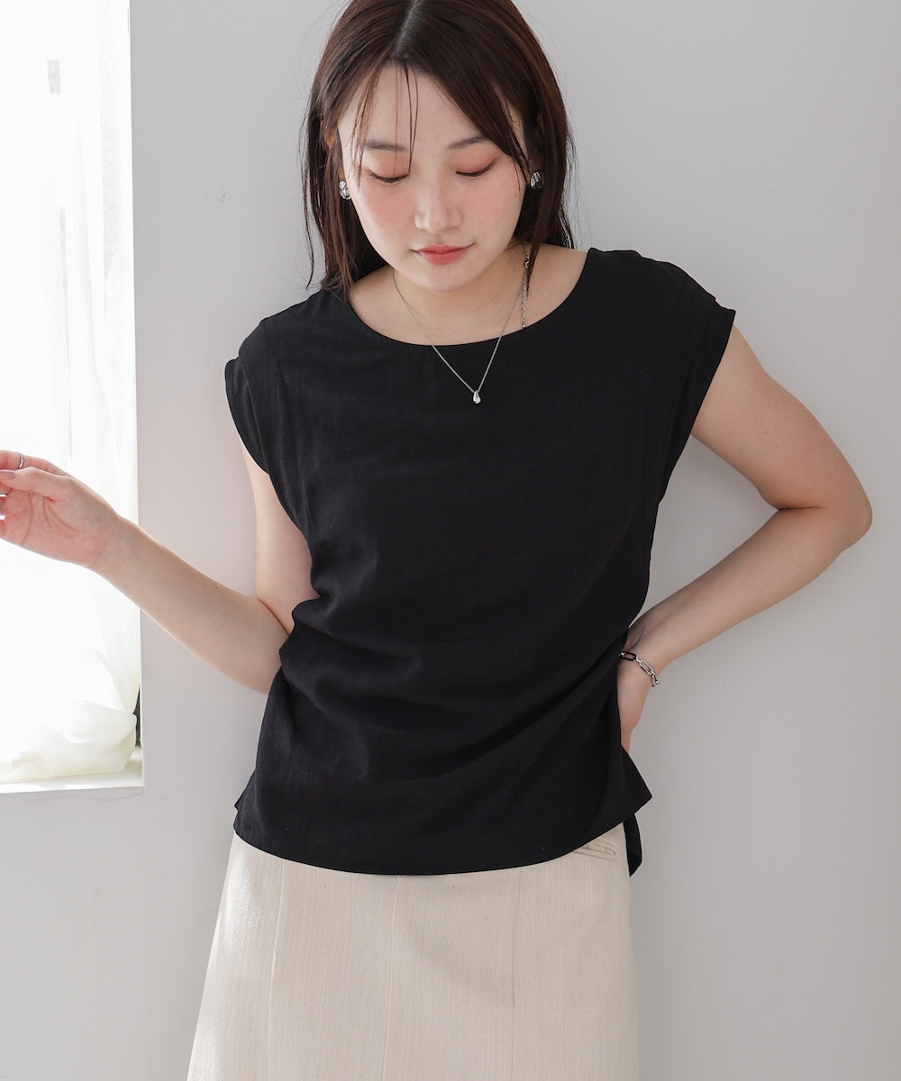 バックデザインノースリーブブラウス