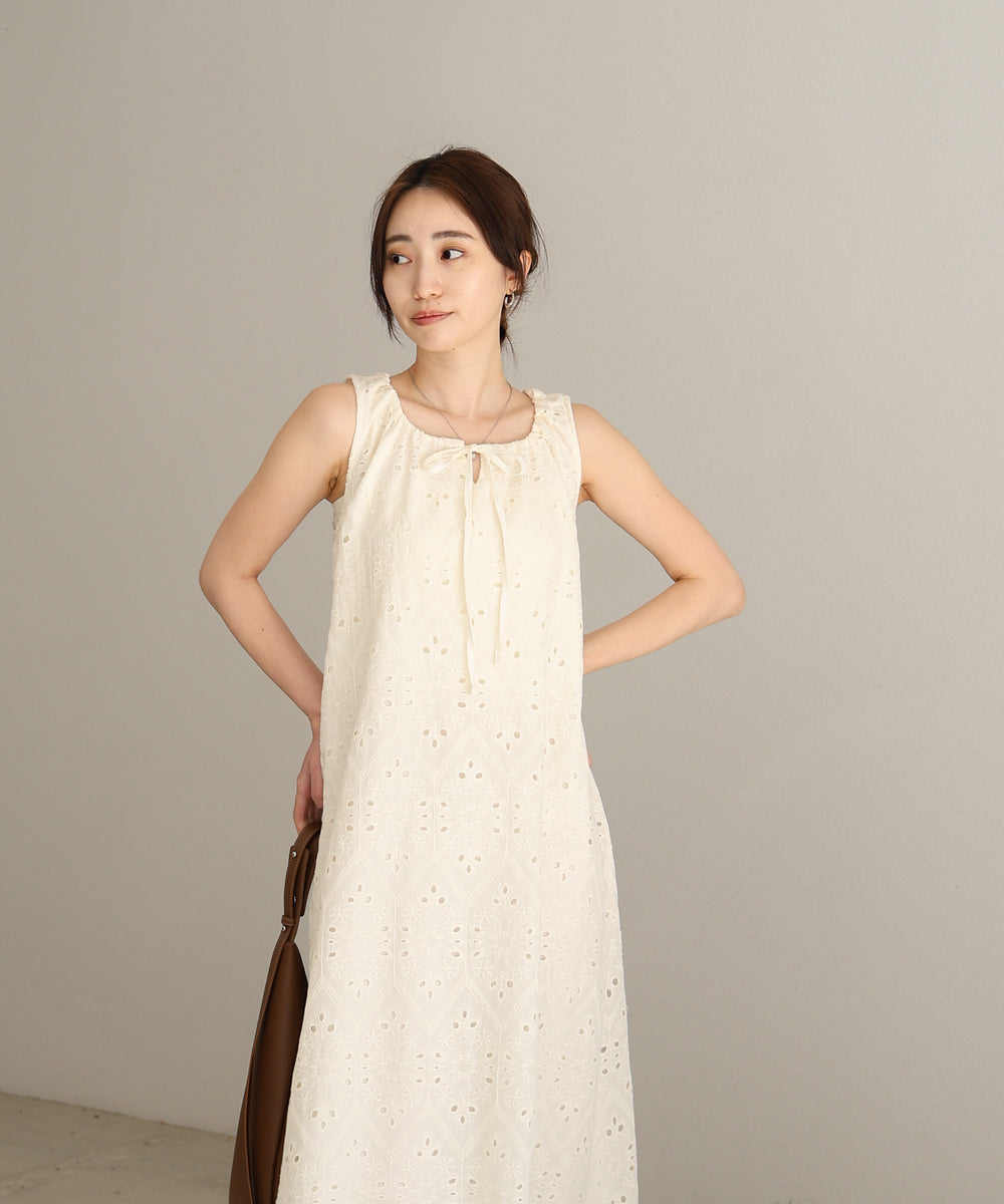 【S・Mサイズ展開】コットン刺繍ワンピース