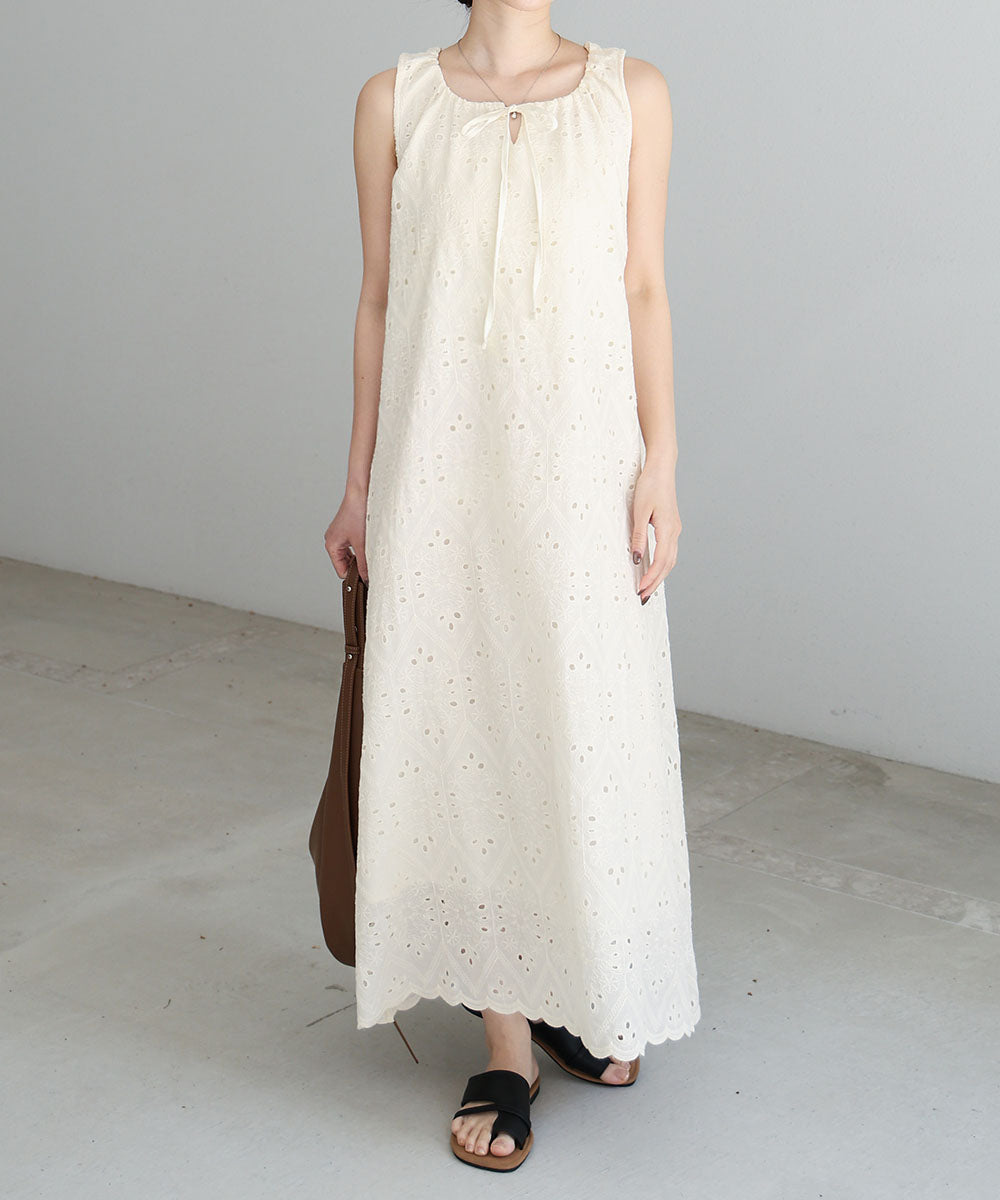 【S・Mサイズ展開】コットン刺繍ワンピース