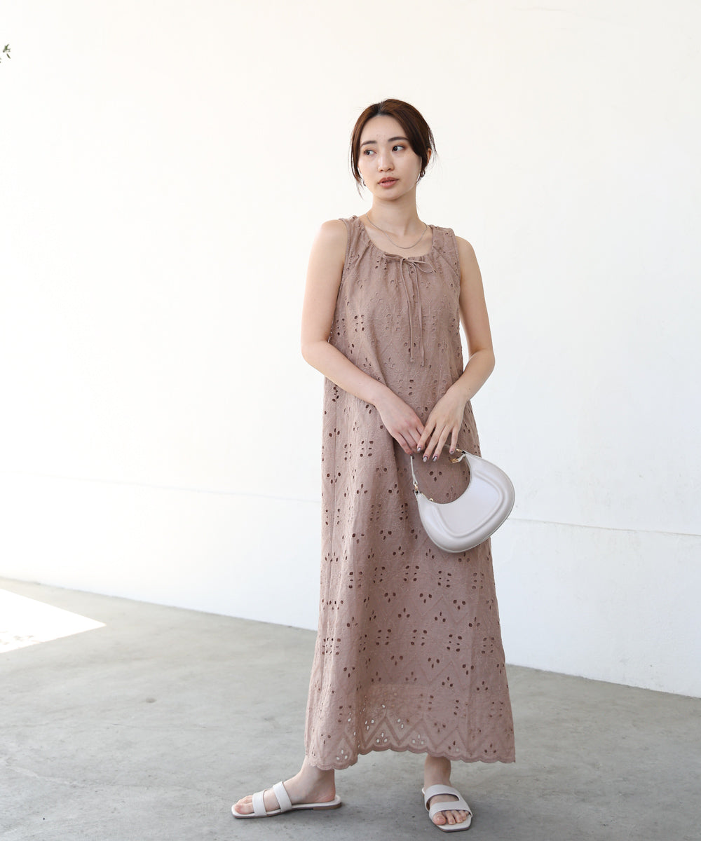 【S・Mサイズ展開】コットン刺繍ワンピース