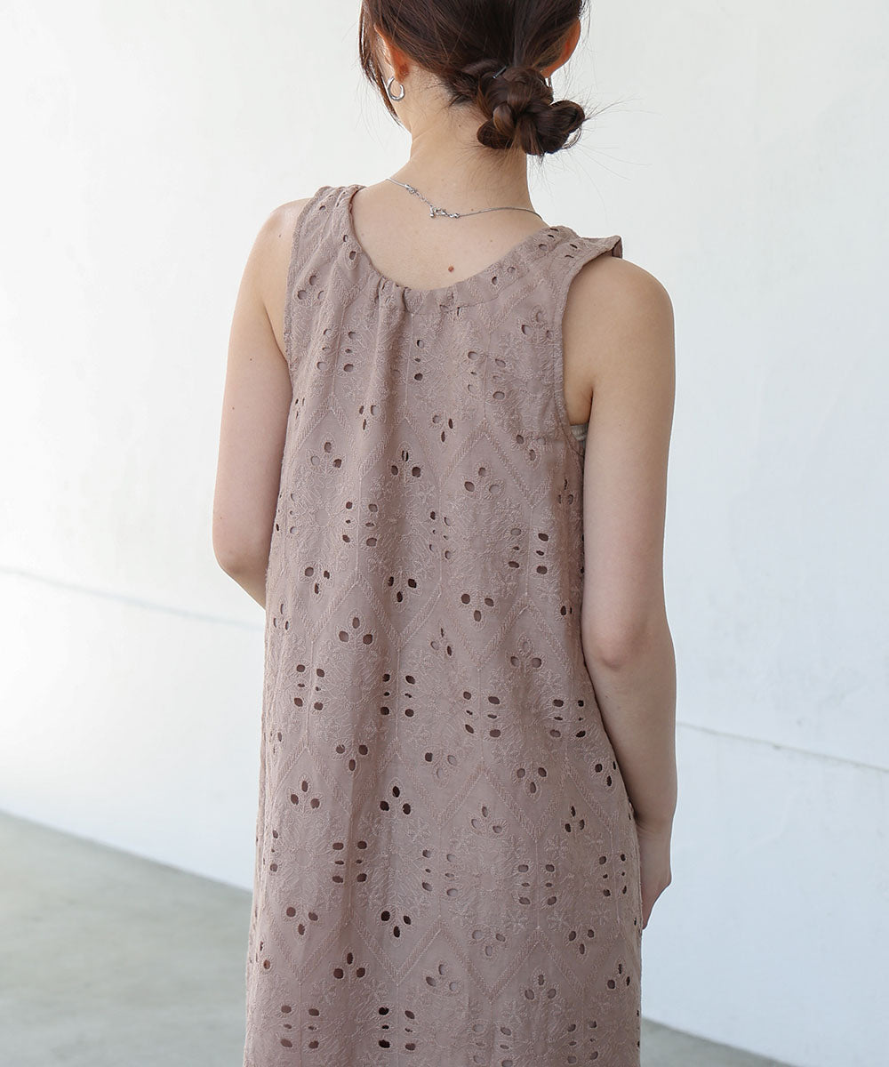 【S・Mサイズ展開】コットン刺繍ワンピース