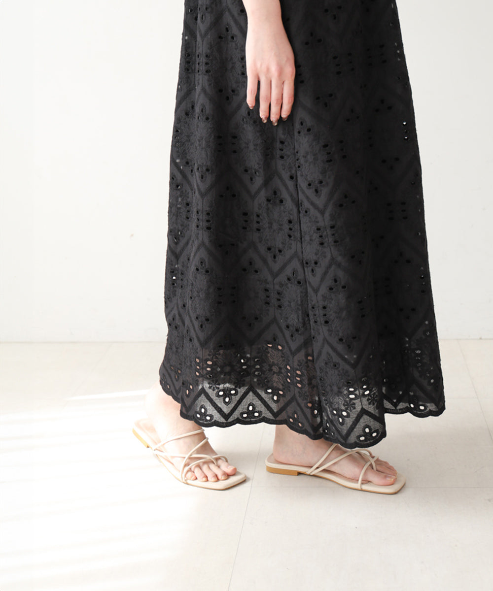 【S・Mサイズ展開】コットン刺繍ワンピース