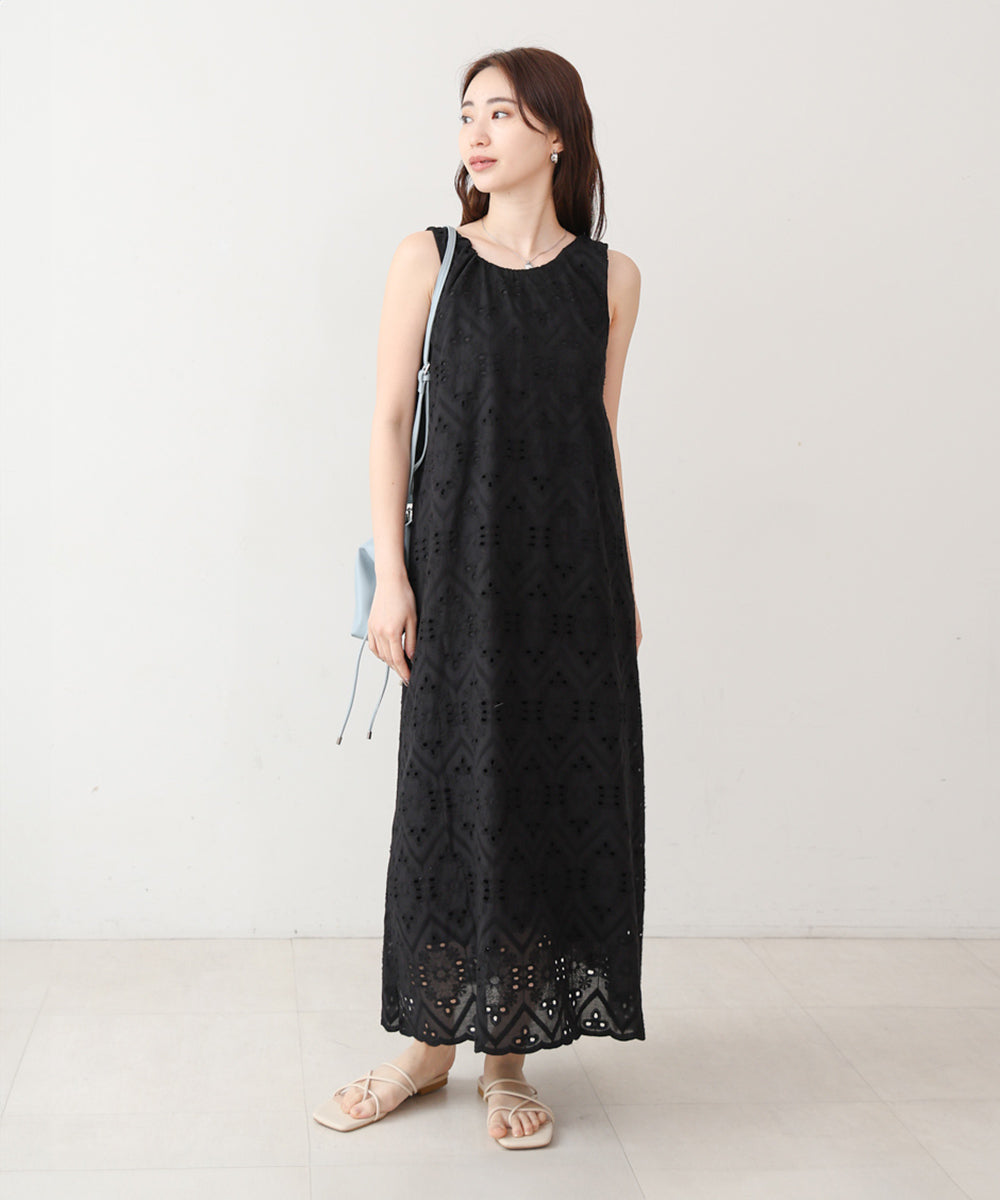 【S・Mサイズ展開】コットン刺繍ワンピース