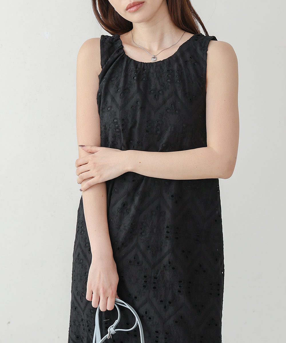 【S・Mサイズ展開】コットン刺繍ワンピース