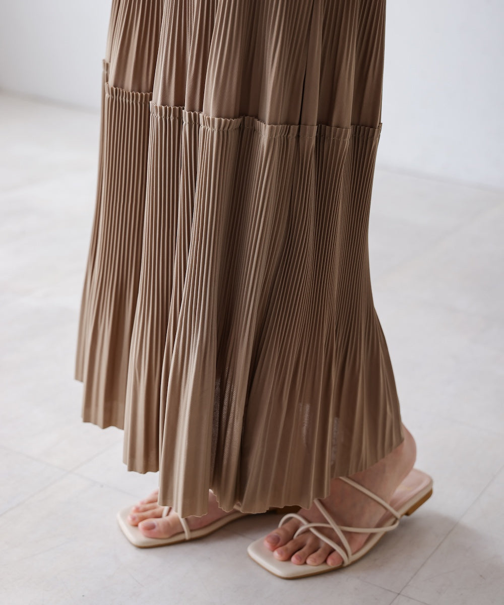 プリーツスカート