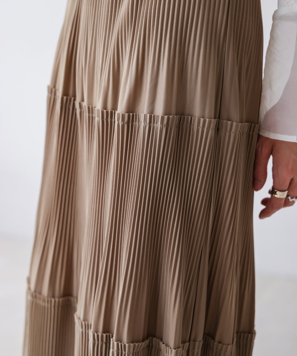 プリーツスカート
