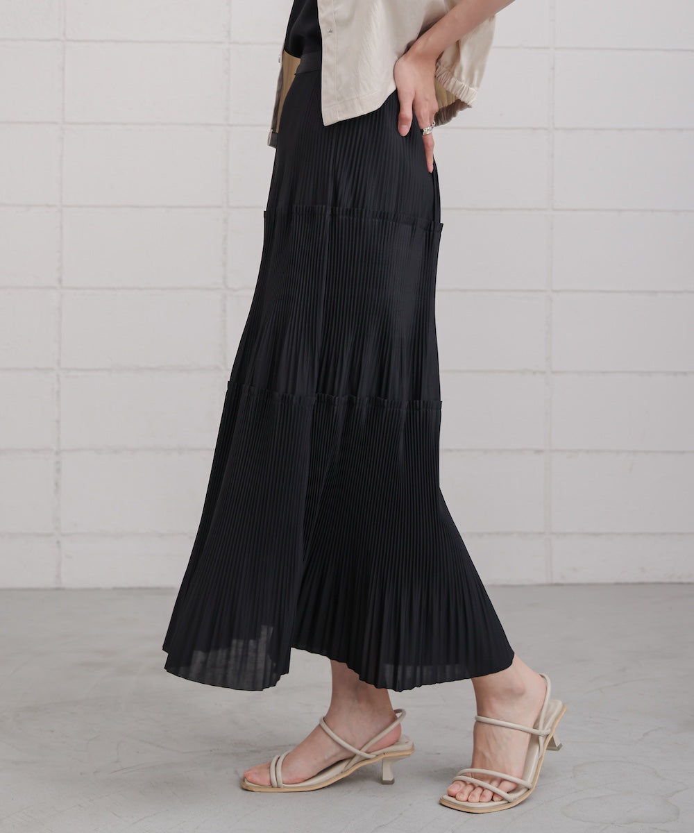 プリーツスカート