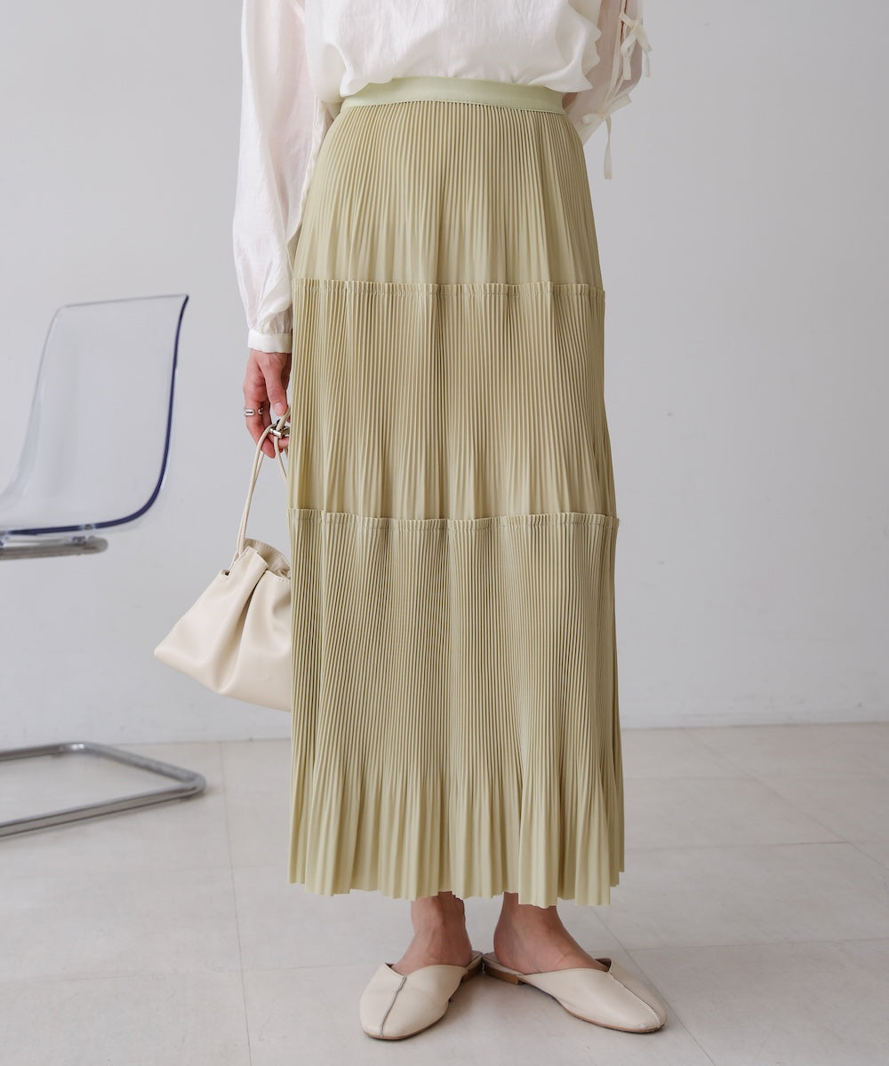 プリーツスカート