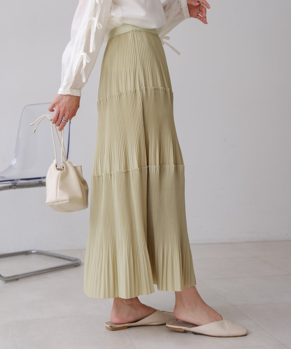 プリーツスカート