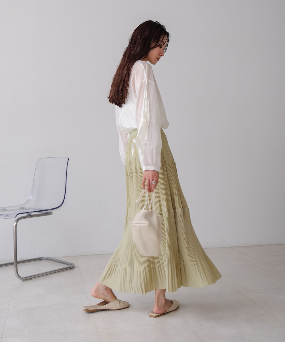 プリーツスカート