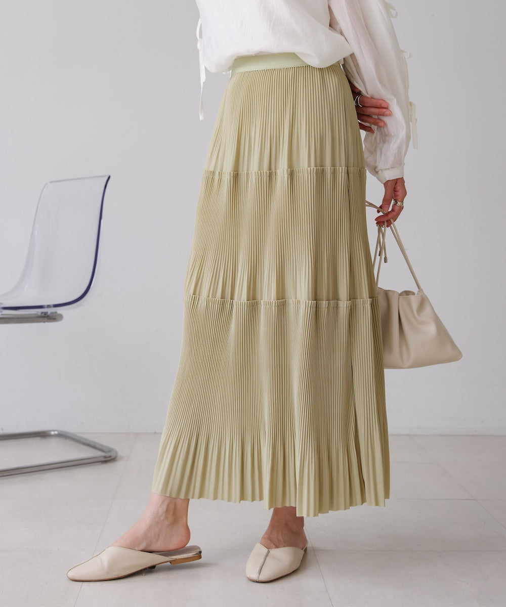 プリーツスカート