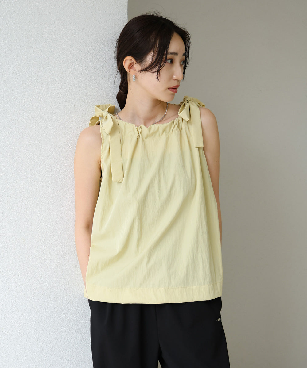 ショルダーリボンデザインブラウス
