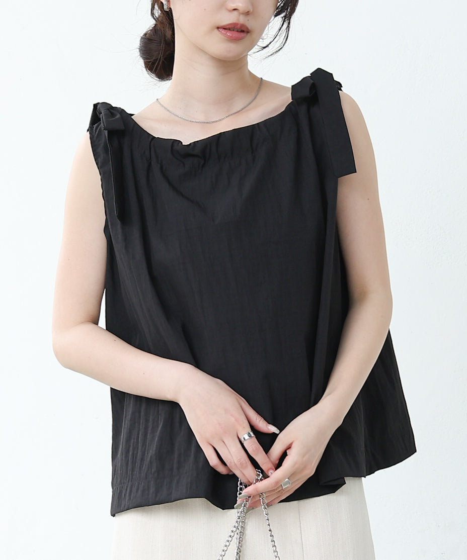 ショルダーリボンデザインブラウス