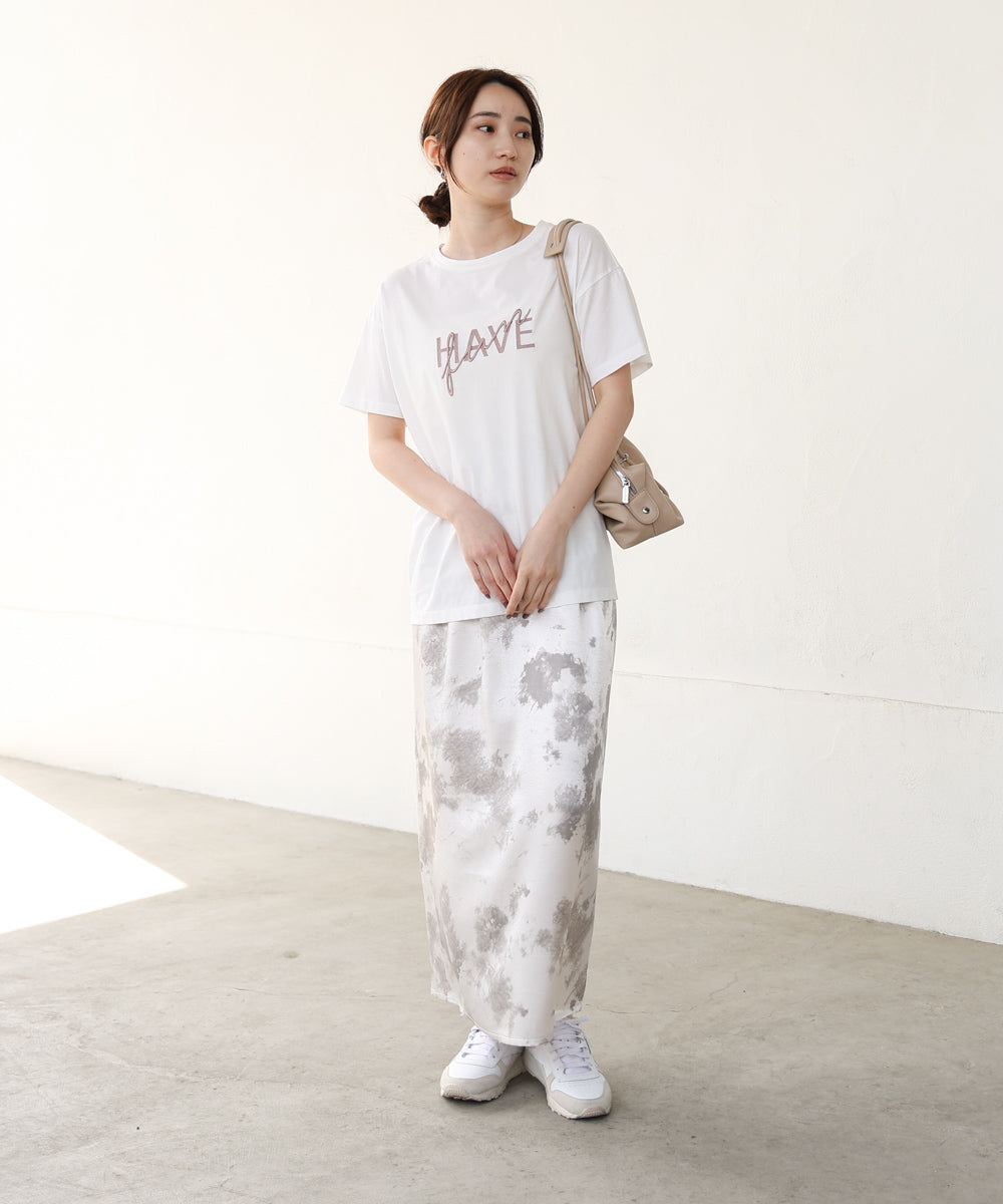 ニュアンス柄サテンスカート