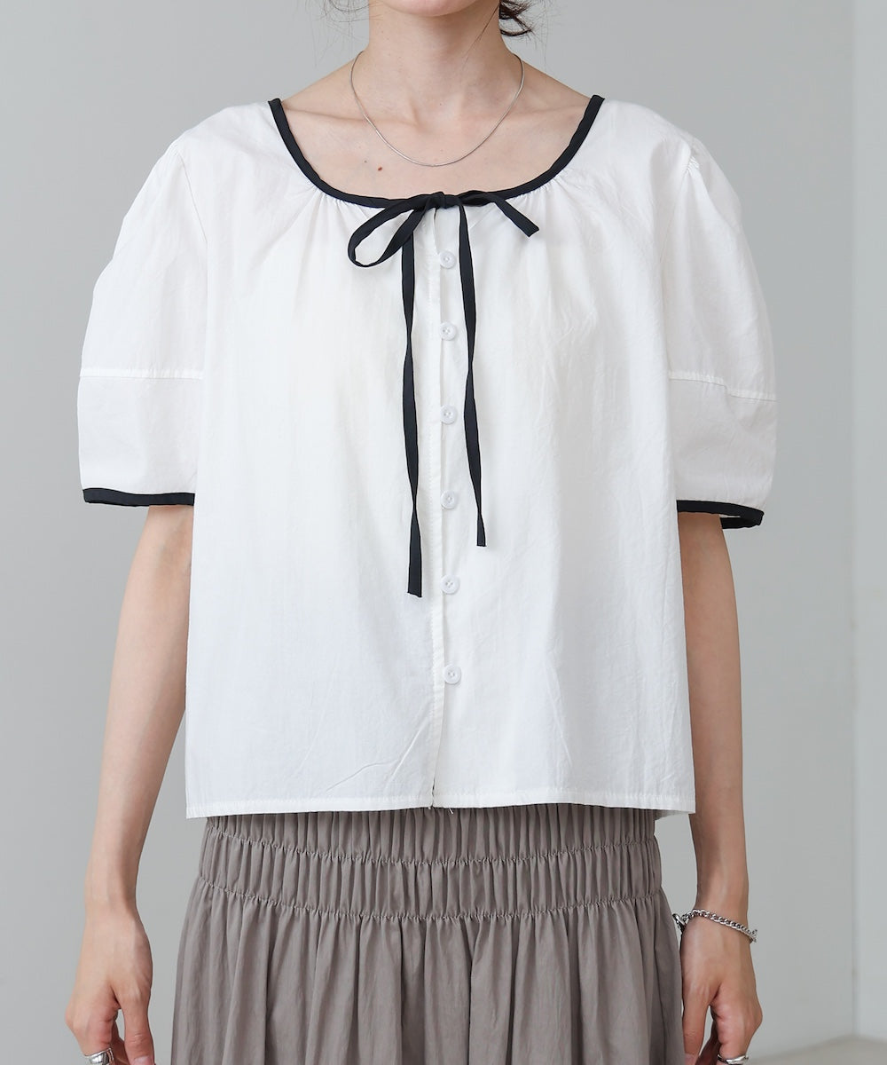 パイピングリボンブラウス