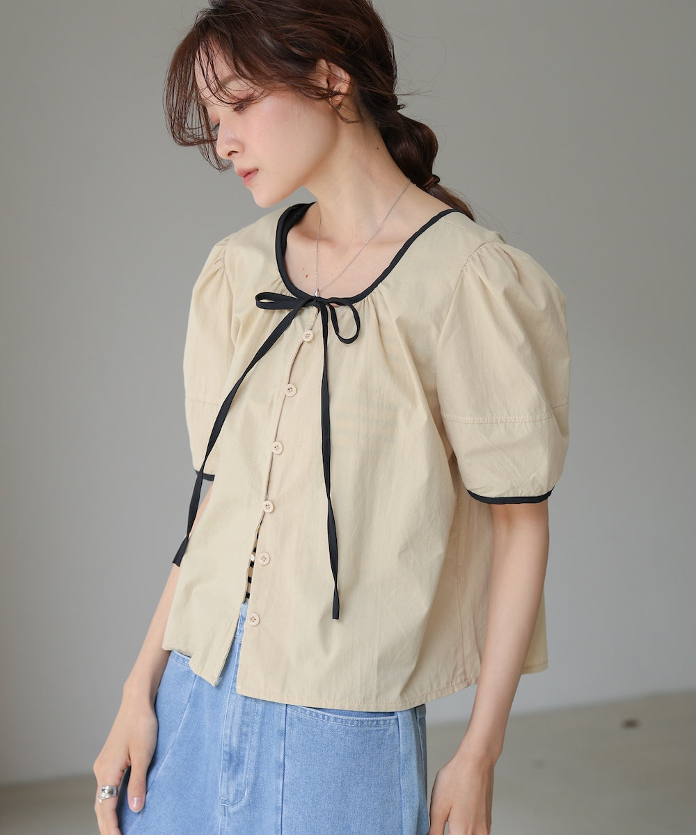 パイピングリボンブラウス