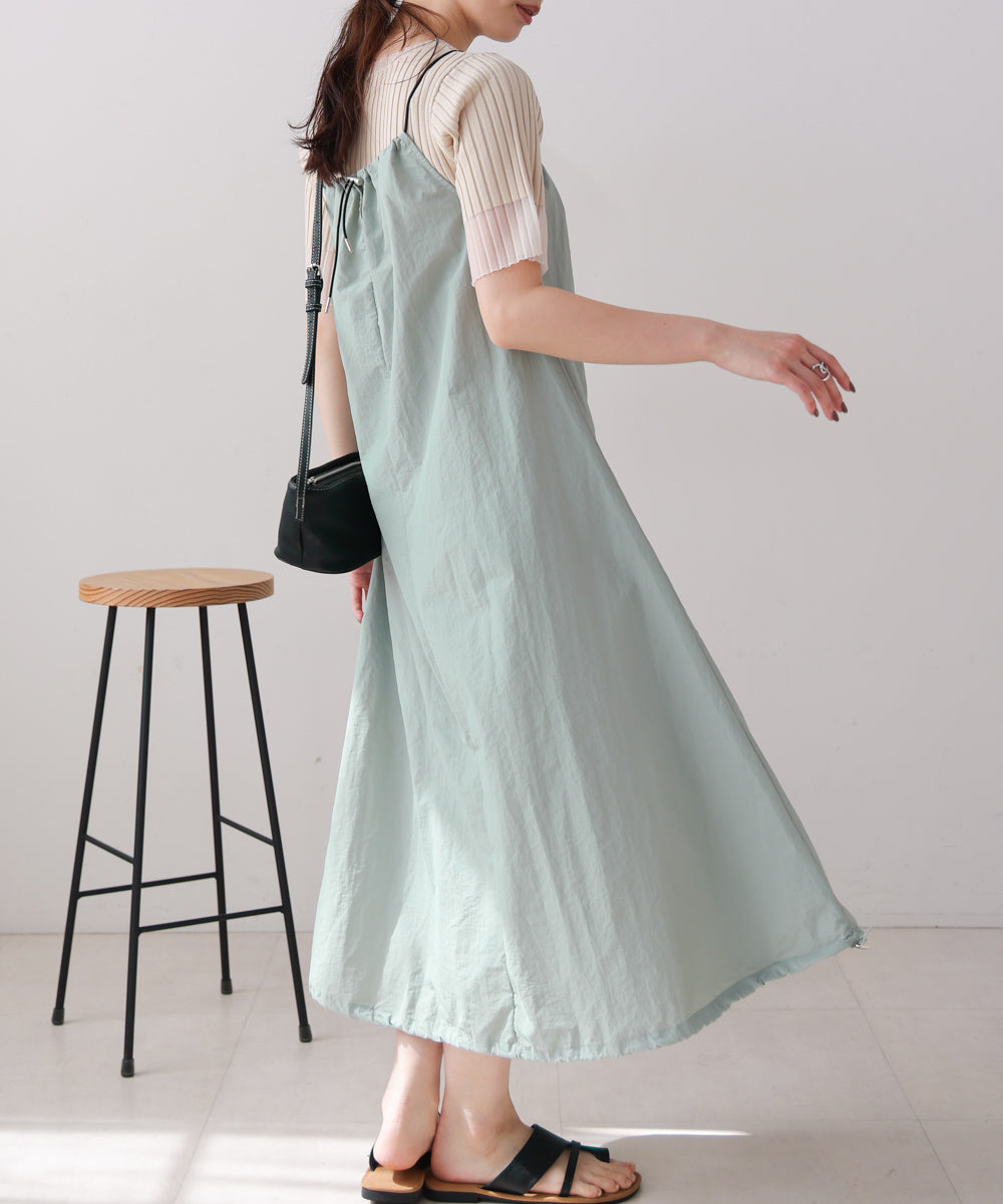 ストラップデザインキャミワンピース