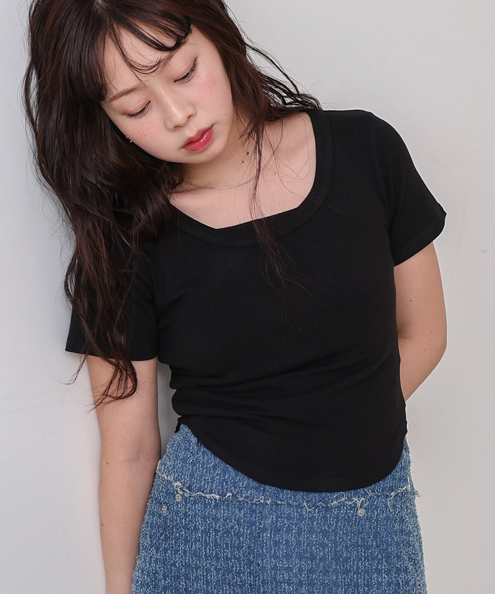 ラウンドヘムベーシックTシャツ