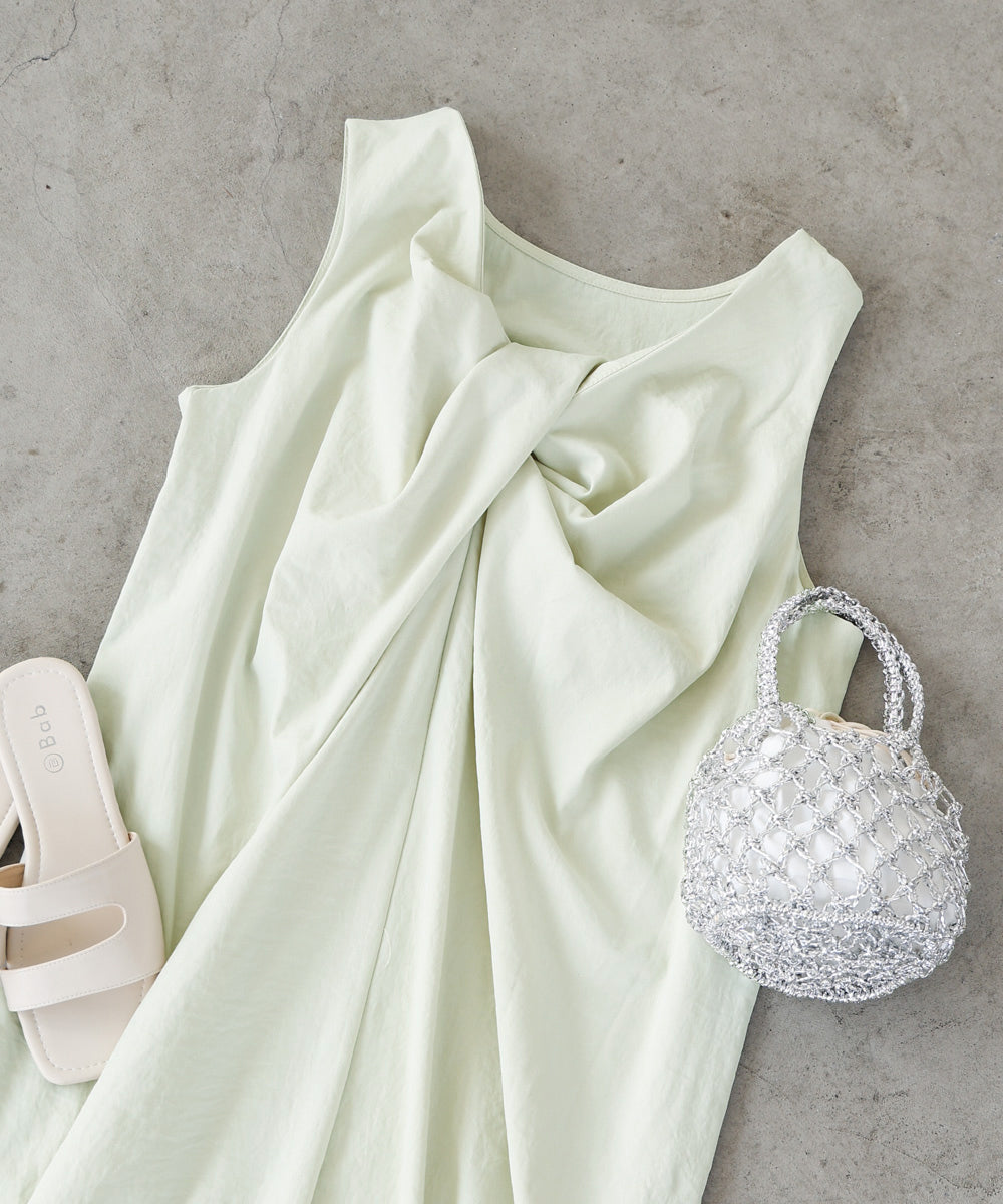 フロントねじりワンピース