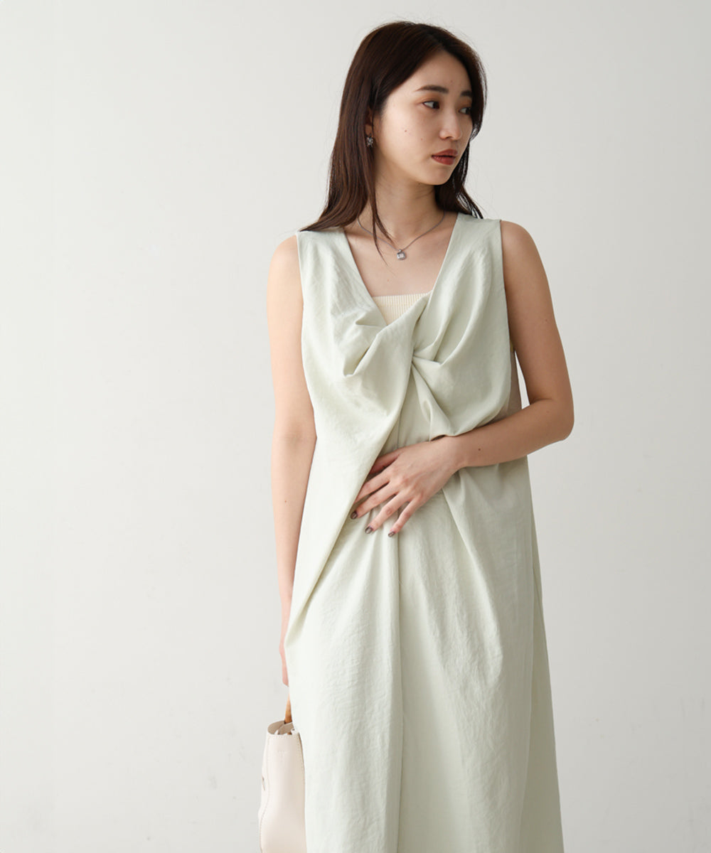 フロントねじりワンピース