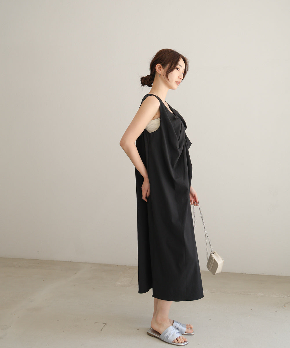 フロントねじりワンピース